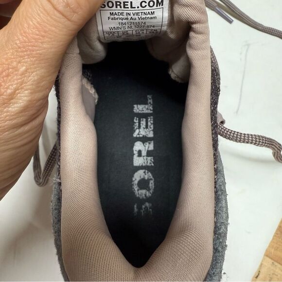 Sorel Kinetic Lace Sneaker in Purple Sage 7.5 - Picture 9 of 13